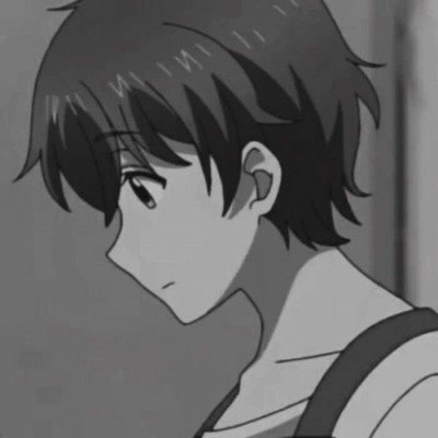 父亲回应女儿太想念老人睡墓碑旁